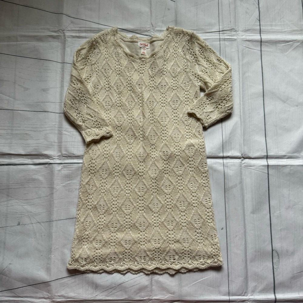 Cat & Jack size Medium 7/8 Cream Crochet Long Sleeved Dress with Gold Fleck Yarn